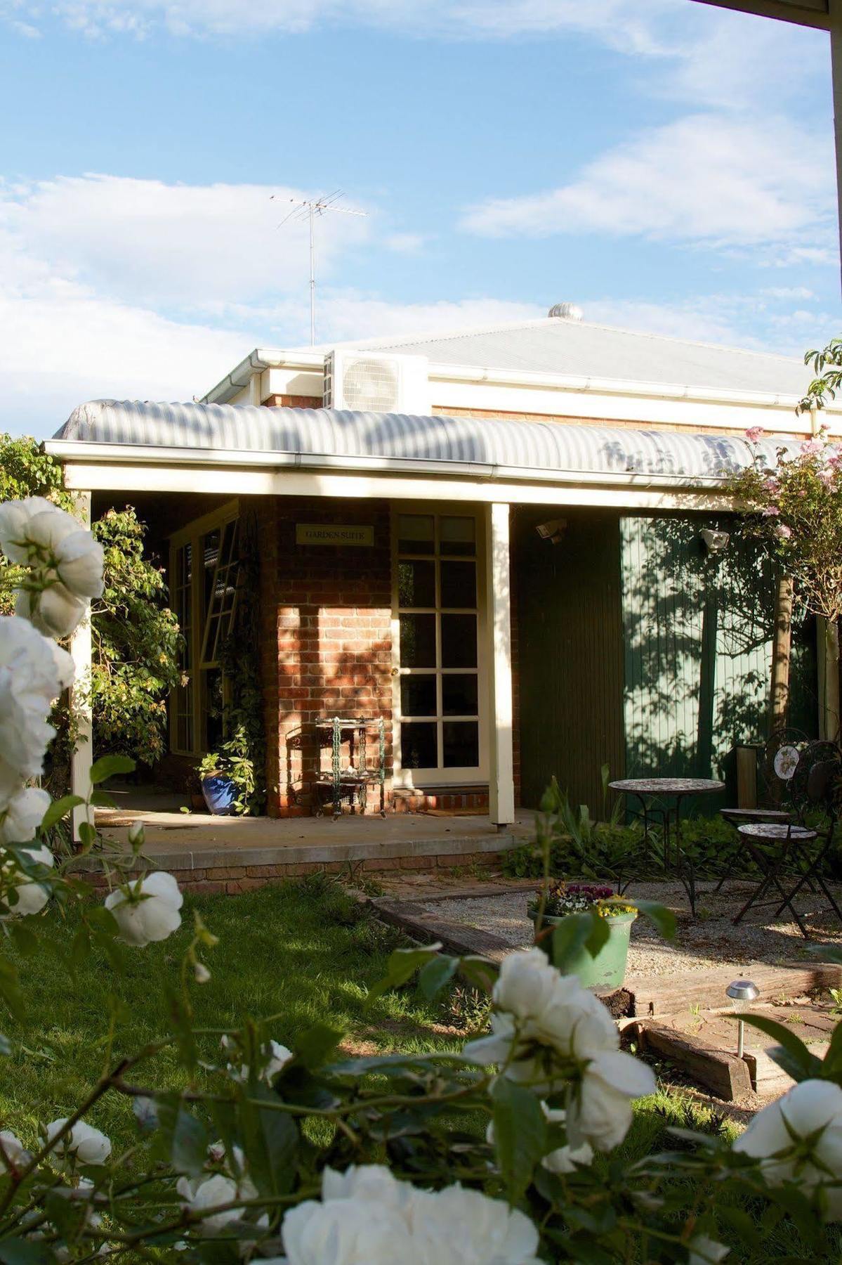 Holly Lane Mews Motel Yarra Glen Exterior photo